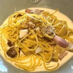 Italian Kitchen VANSAN - ポルチーニ茸と栗のクリームパスタ