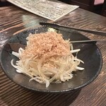 鶏ハウス - オニスラおかかポン酢　370円