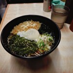 Hakone Soba - 箱根そば秋葉原店 めかぶそば590円(by 研磨王)