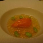 ラ・レゾナンス - パプリカのムースと２種のトマト（あいこと？）ジュレ、ちゃまめ添えアップ