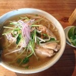 サーカス - 茹で鶏のフォー