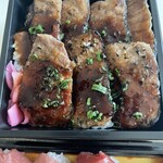 魚市場 成田屋 - 本マグロステーキ重（にんにく醤油）