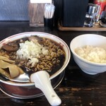 竹岡式ラーメン 竹徳 - 料理写真: