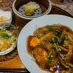 中華海鮮薬膳 トンフォン - 五目あんかけ焼きそばセット