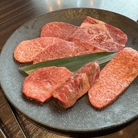 焼肉うしごろ 銀座並木通り店 - 