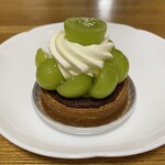 パティスリーアション - シャインマスカットのタルト