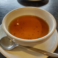 上野洋食遠山 - ビーフコンソメ・ロワイヤルスープ