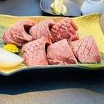 Wagyuu Yakiniku Ushimaru. - 