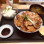 Yakiniku Tategami - 豚丼並ランチセット