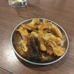 酒場スタンド ニューツルマツ 上本町ハイハイタウン店 - ホルモン焼き380円