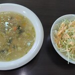 インデアンレストラン  ニューミラ - スープとサラダ