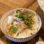 麺屋 護城 - 【ガリシア栗豚のとろけるチャーシュー飯　350円（小）】