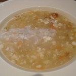 重慶飯店 麻布賓館 - 松茸と海鮮、豆腐のスープ