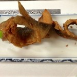 鮎茶屋 かわせ - 鮎のから揚げ  頭と尾を残すぜいたく食べをします