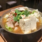 酒菜日和 ナマラヨシ - モツ鍋も醤油スープだけで酒飲めます♡