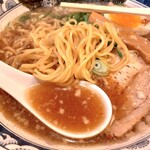Menya Itsuki - 麺とスープはこんな感じ