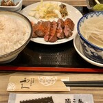 Gyuutan Sumiyaki Rikyuu - 牛タン定食　３枚　麦飯大盛り（無料）