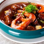Shrimp and spare ribs stewed in special soy sauce sauce