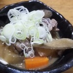 まるまつ食堂 - 牛スジ煮込み