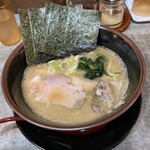 麺屋 達 金沢駅前店 - 豚骨醤油ラーメン　¥900