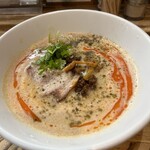 Menya Ippachi - 甘エビ味噌と胡麻の濃厚担々麺