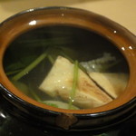 いもせ 山路 - 松茸と魚貝の土瓶蒸し・・・蓋パカッ♪