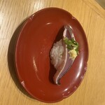 炙庵 とやま鮨 - サービスの鰹の握り