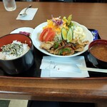 ポルタ久居ふるふるーつ - 