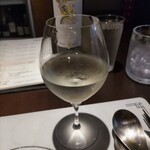 中国四川酒家 蔓山 - 白ワイン/タッサーロ スピノラガヴィ 800円 ♪