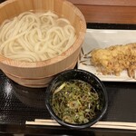 Marugame Seimen - 釜揚げうどん かしわ天