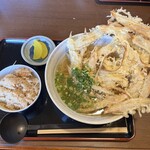 練り込みうどん「権」 - 