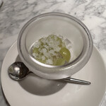 フレンチ串揚げ BEIGNET - シャインマスカットにレモンのグラニテ