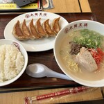 Oosaka Oushou - ラーメン餃子定食　とんこつ