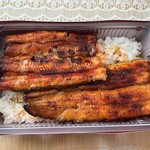 Isoya - 焼き上がり良く、身は柔らか、小骨もなく、甘めのタレも美味！