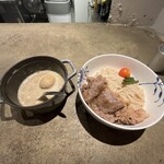 名前のないラーメン屋 - 