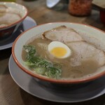 久留米とんこつラーメン 松山分校 - 