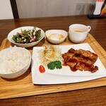 Purochida - 豚ロースのしょうが焼きランチ