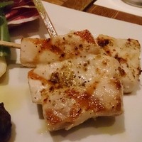 CICADA - アロマティックスパイスでマリネしたメカジキのブロシェット