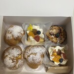 Patisserie Le Hiro - シュークリーム、ケーキ、タルト