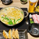 京もつ鍋 秀寅 - 