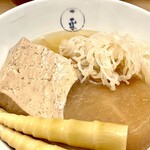 おでん一平 - 豆腐、しらたき、たけのこ、大根