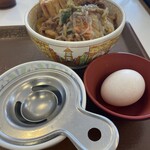 すき家 - すきやき牛丼と生卵