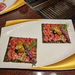 黒毛和牛焼肉 虎斑 - ♪う肉♪ ( 巻いて食べるんです。)