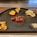 엑시부 가루이자와 텟판야키 - 信州プレミアム牛フィレ肉の鉄板焼き