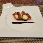 エクシブ軽井沢 鉄板焼 - トマトとモッツァレラチーズ