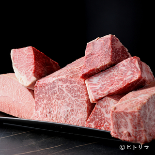 A new world of Yakiniku (Grilled meat), showcased through the craftsmanship that brings out the charm of the ingredients.
