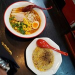 こだわりラーメン一徹 - 