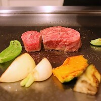 ステーキ＆ワイン シュバルージュ - 銘柄和牛サーロインステーキ(100gに変更 +1,320円)