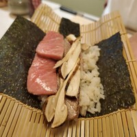 鮨 龍馬 - 〈手巻き〉
                    松茸と炙り大トロ