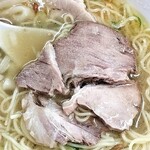 らーめん くぼ田 - ホロホロで崩れた肩ロース